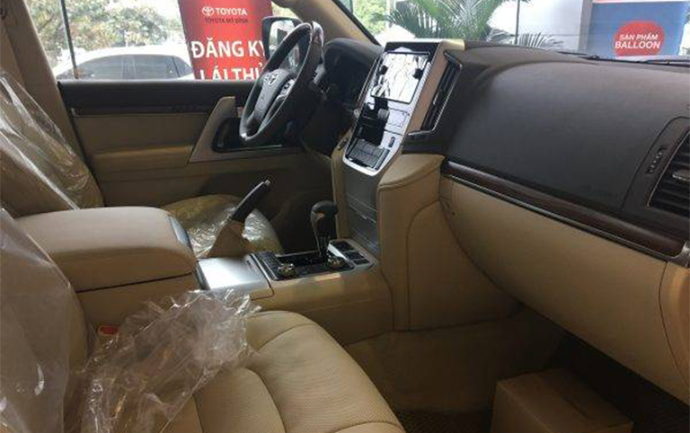 toyota land cruiser 2